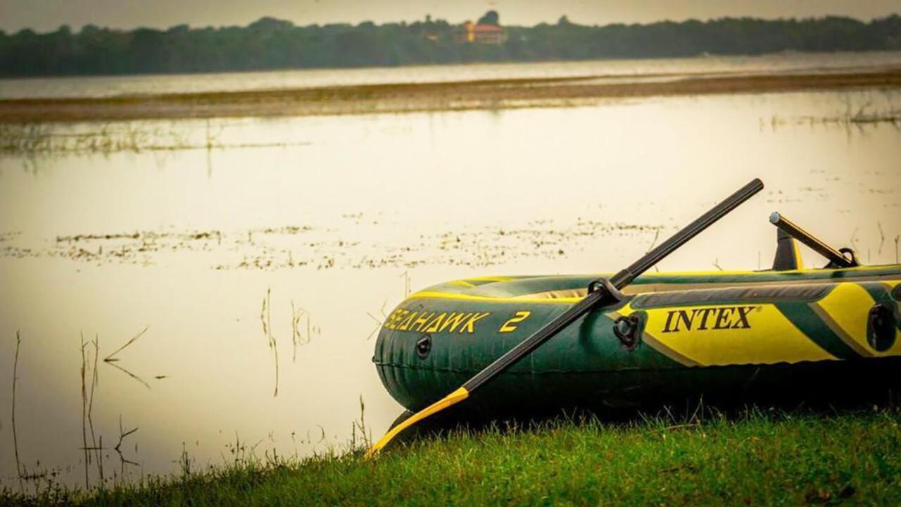 Serenity Lake Resort Yala Tissamaharama Luaran gambar